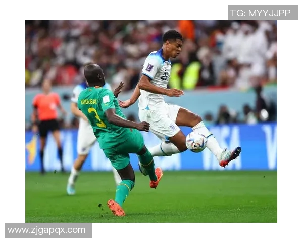 足球界那些秃头球星:从默契到挑战,揭秘他们的拼搏与魅力 足球界那些秃头球星:从默契到挑战,揭秘他们的拼搏与魅力