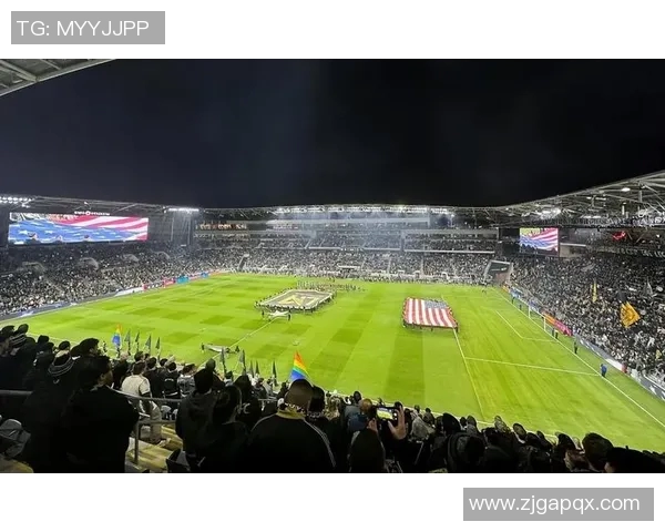 7月出生的足球巨星们:那些在绿茵场上创造传奇的生日星光 7月出生的足球巨星们:那些在绿茵场上创造传奇的生日星光