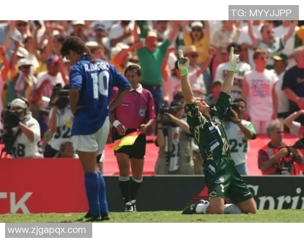 世界杯足球风云球星荣耀与传奇事迹的精彩回顾 世界杯足球风云球星荣耀与传奇事迹的精彩回顾