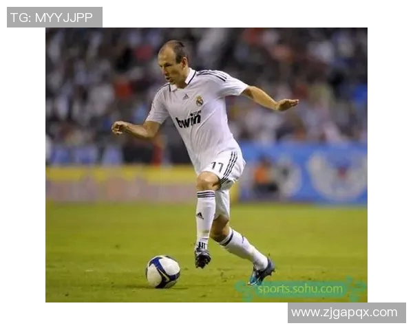 小男孩足球球星成长故事及未来潜力展望