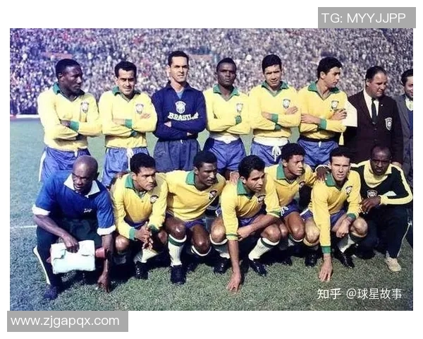 足球巨星的心路历程与奋斗精神：从球场到人生舞台的深刻演讲